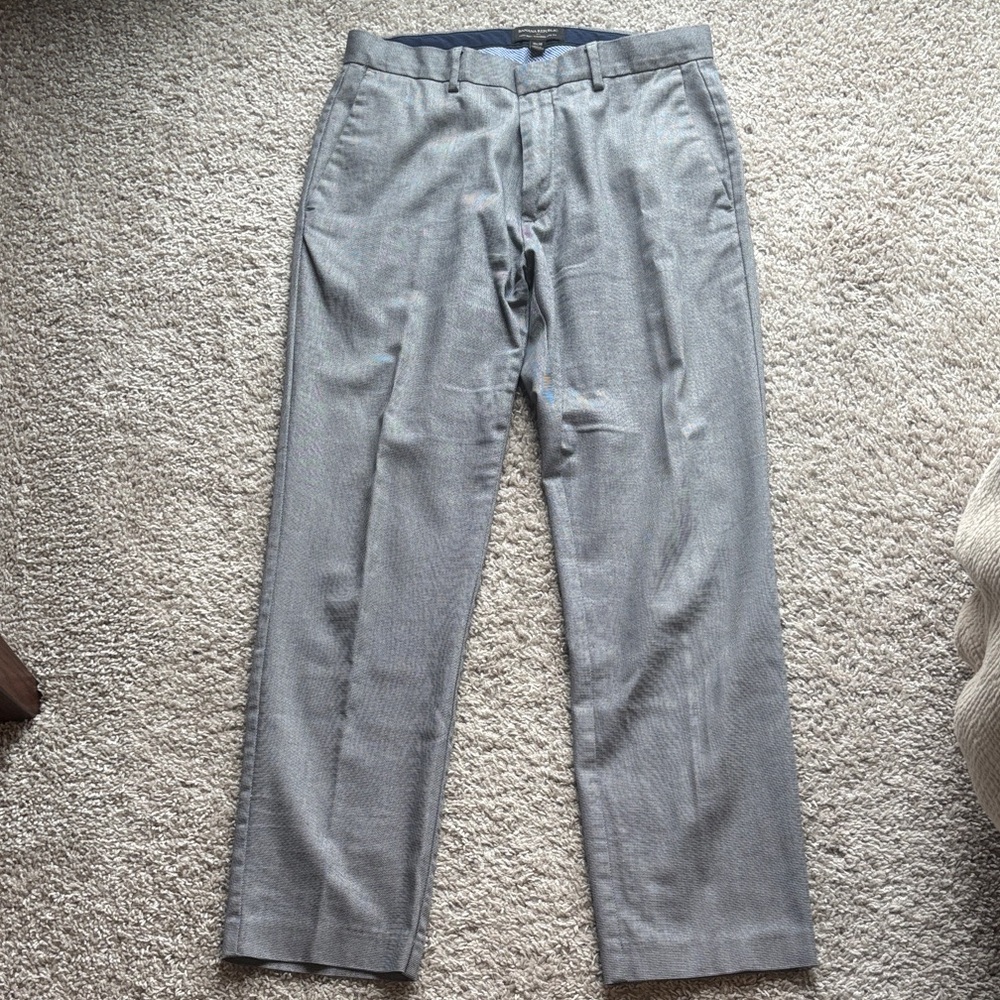 Banana Republic Men’s Tailored Slim Fit Dress Paints